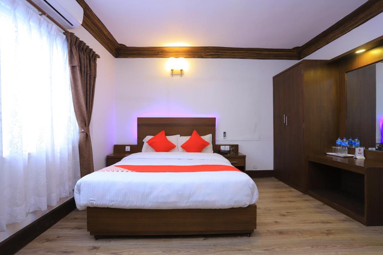 Oyo 591 Hotel Blue Moon Dharampur Luaran gambar