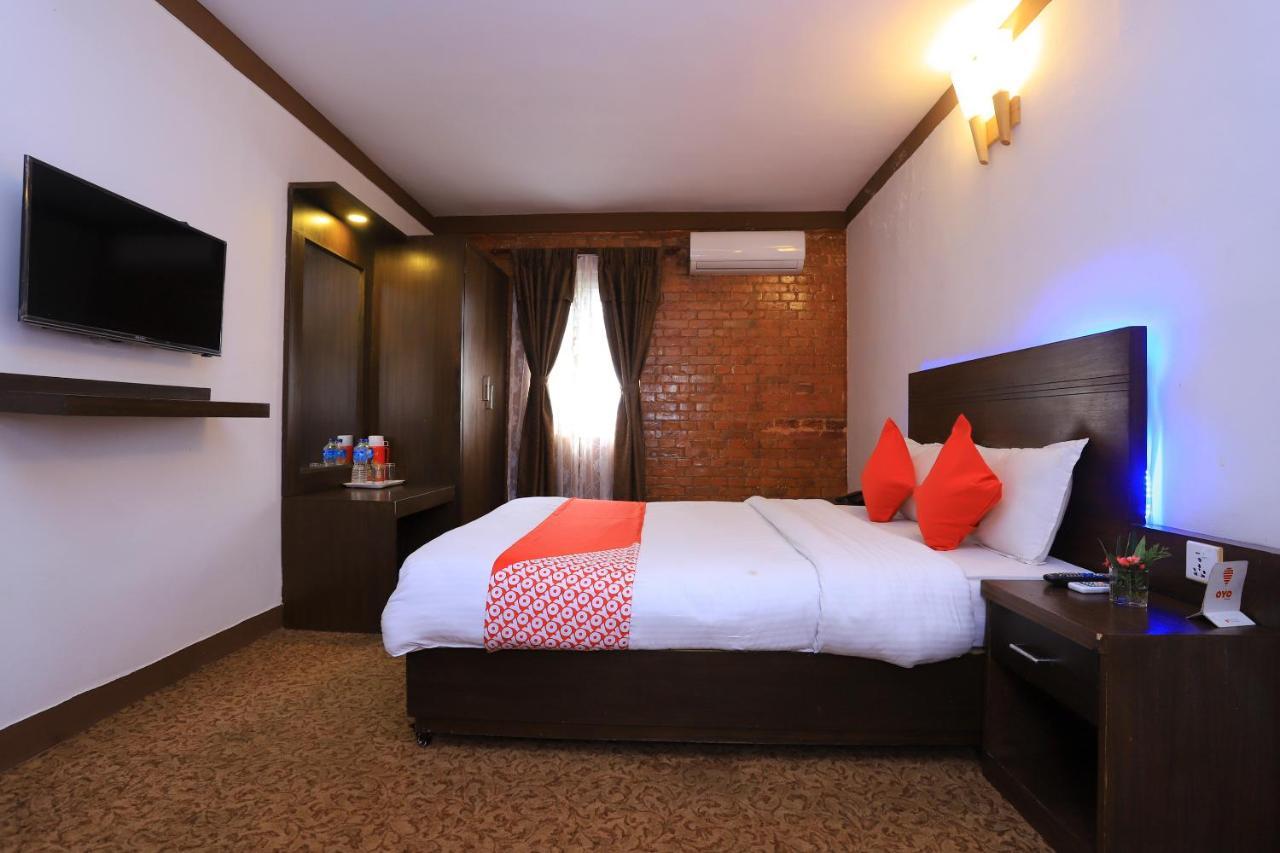Oyo 591 Hotel Blue Moon Dharampur Luaran gambar