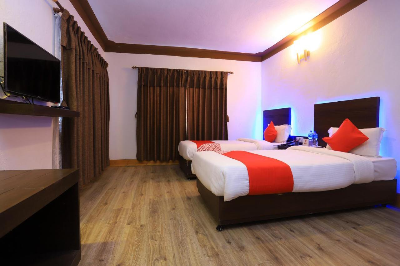 Oyo 591 Hotel Blue Moon Dharampur Luaran gambar