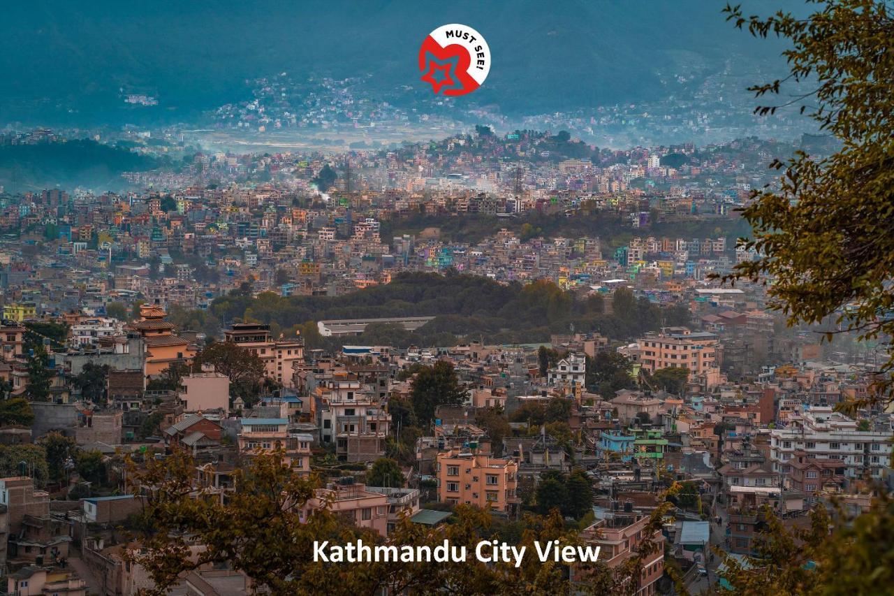 Oyo 591 Hotel Blue Moon Dharampur Luaran gambar
